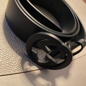 Black GUCCI belt (AUTHENTIC)